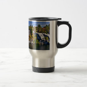 Caneca Térmica Folhagem de outono em torno do lago Minnewaska