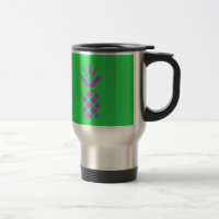 Maçã de pinheiro roxo em verde.