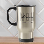 Caneca Térmica Mãe Desde 20XX Moderno, Píquete Simples<br><div class="desc">Esta design simples e moderna é composta por tipografia sã-serif.</div>
