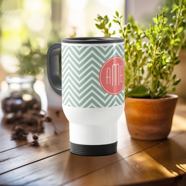 Caneca Térmica Monograma Personalizado de Chevrons de Casa e Casa (Personalized travel mug - add photos and text or customize completely)