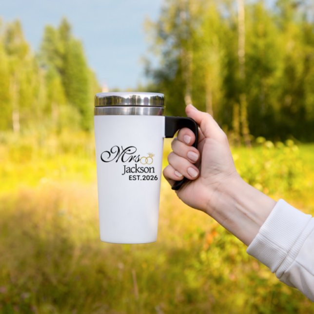 Caneca Térmica Nome da Noiva Moderna Aliança de Casamento Data Te (Wedding bride name travel mug)