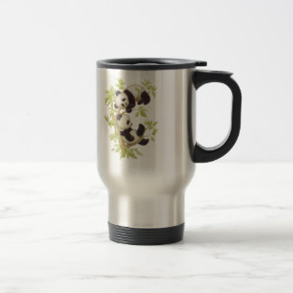 Caneca Térmica Pandas que jogam em uma árvore