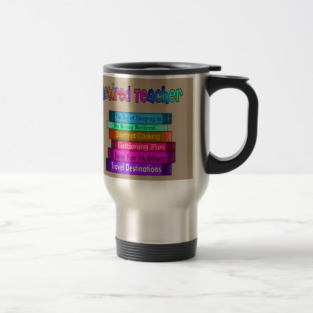 Caneca Térmica Professora aposentada dá presentes na pilha de liv (Direita)