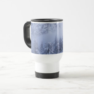 Caneca Térmica Terra maravilhosa do inverno, nevoeiro, floresta d