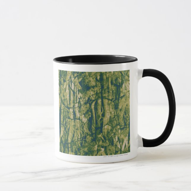 Caneca Teste padrão da camuflagem do latido de árvore (Direita)