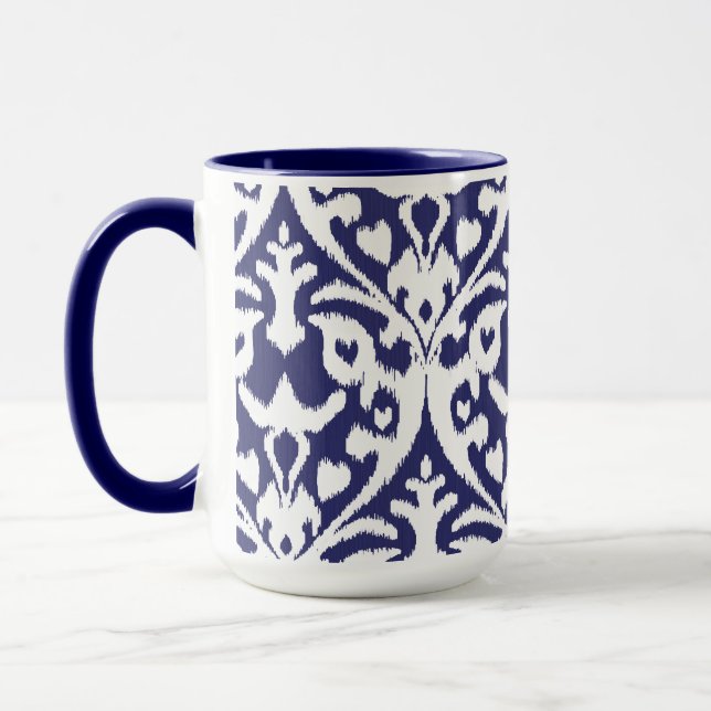 Caneca Teste padrão tribal legal do ikat azul e branco (Esquerda)