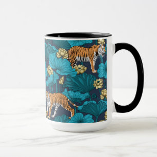Caneca Tigres no lago de lótus amarelo