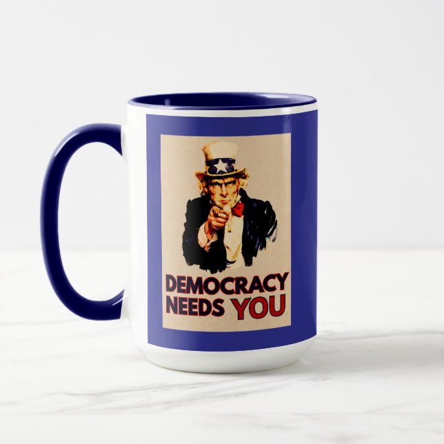 Caneca Tio Sam, a democracia precisa de você. (Esquerda)