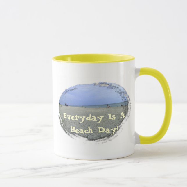 Caneca Todos os Dias São Dias de Praia (Direita)