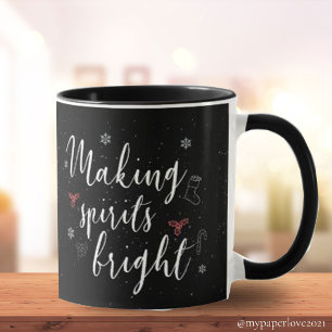 Caneca Tornando Espíritos Brilhantes Preto Branco Fofo Na