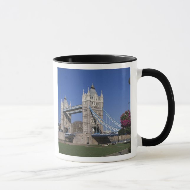Caneca Tower Bridge, Rio Tâmisa, Londres, Inglaterra (Direita)