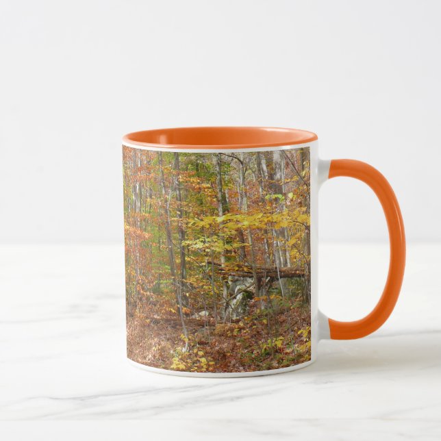 Caneca Trilha do Outono Salpicada de Luz Solar no Laurel  (Direita)