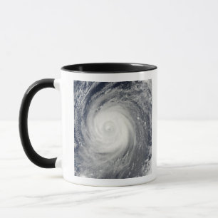 Caneca Tufão Choi-wan a sul do Japão, Oceano Pacífico