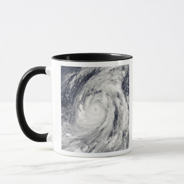 Caneca Typhoon Lupit (Esquerda)