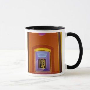 Caneca UE, Espanha, Barcelona. Entrada iluminada perto de