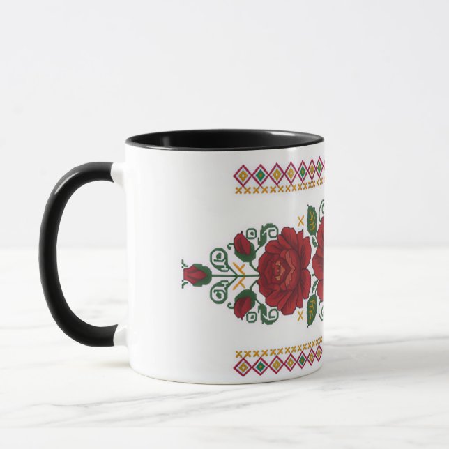 Caneca Ukrainian traditional vushuvanka folk pattern rose (Esquerda)