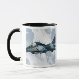 Caneca Um agressor F-16