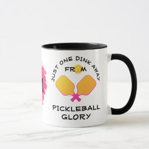 Caneca UM DINHEIRO LONGE Monograma Pickleball