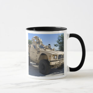 Caneca Um Oshkosh M-ATV