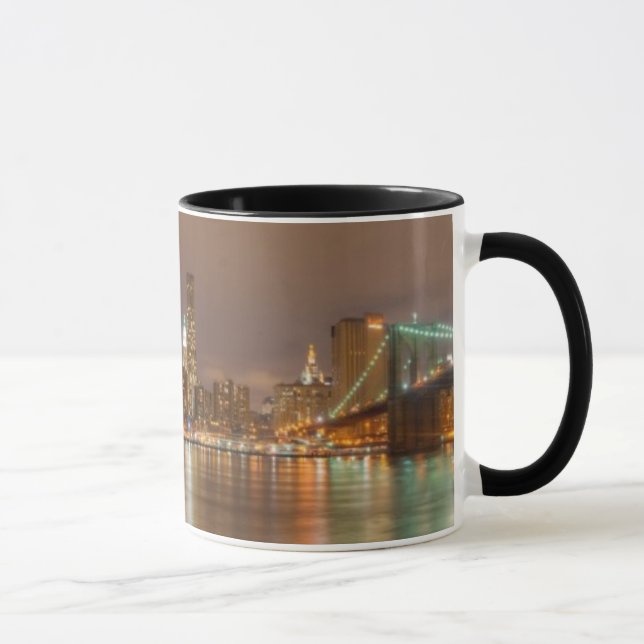 Caneca Um panorama da skyline da Nova Iorque (Direita)