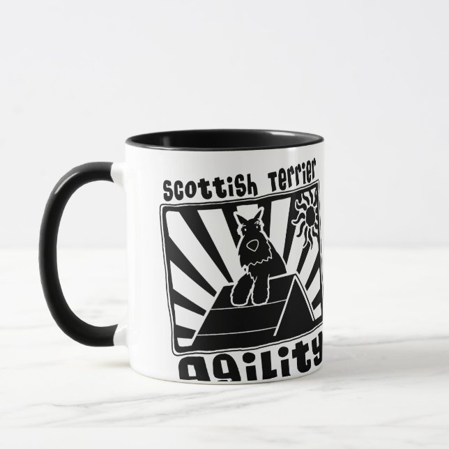 Caneca Um-Quadro da agilidade de Terrier do Scottish (Esquerda)