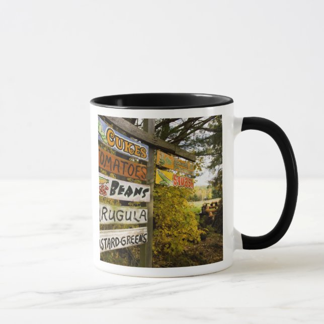 Caneca Uma barraca de fazenda em Holderness, New Hampshir (Direita)
