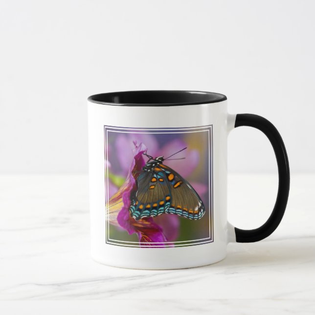 Caneca Uma Borboleta Rabo de Andorinha (Direita)