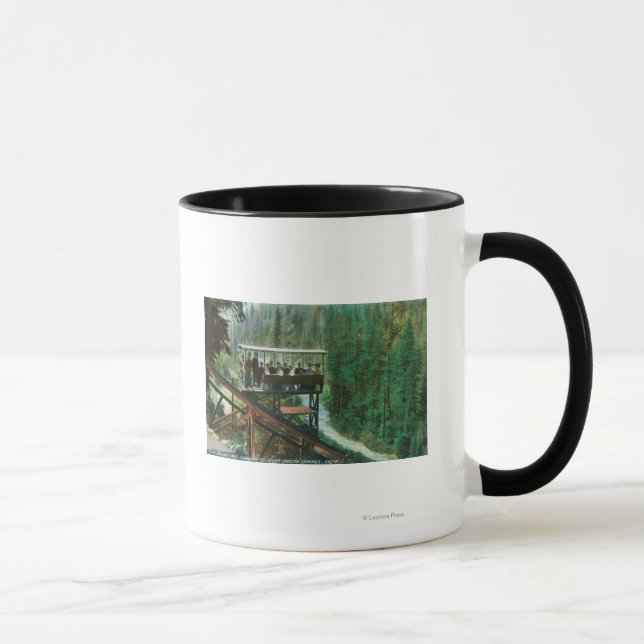 Caneca Uma ferrovia Cênica Ao Longo Do Rio Sacramento (Direita)