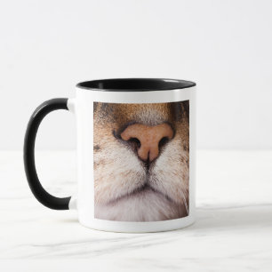 Caneca Uma imagem macro do nariz e da boca de um gato