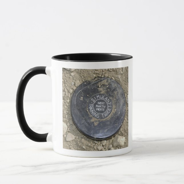 Caneca Uma mina terrestre simulada (Esquerda)