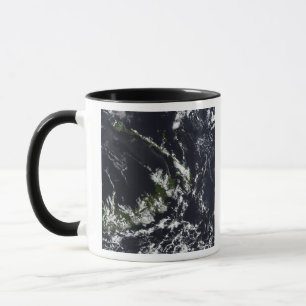 Caneca Uma pena vulcânica do caldera de Rabaul