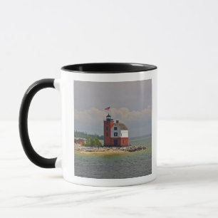 Caneca Uma vista da Estação de Luz da Ilha Redonda.