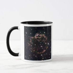 Caneca Uma vista detalhada no esfarrapado permanece