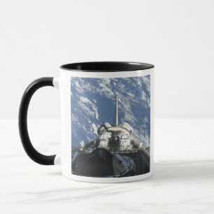 Caneca Uma vista parcial do vaivém espacial Atlantis