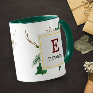 Caneca Verde Natal Elegante Monograma Vermelho Verde
