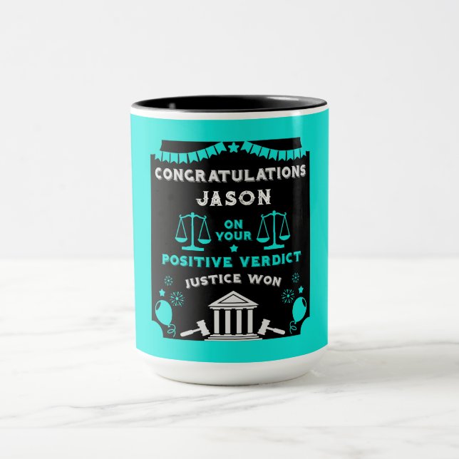 Caneca veredicto do Tribunal parabéns (Centro)
