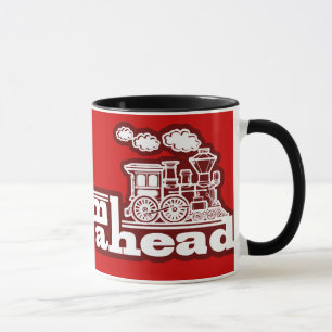 Caneca vermelha completa do trem do vapor do vapor