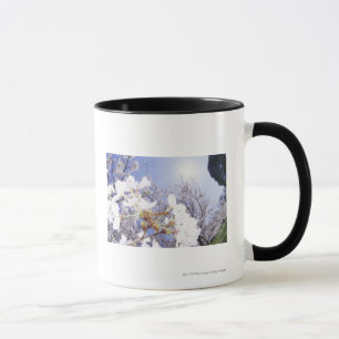 Caneca Vespa na flor de cerejeira, fim acima