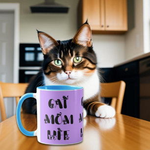 Caneca Vida de Mãe de Gato Moderna Roxa Dia das Mães Fofo