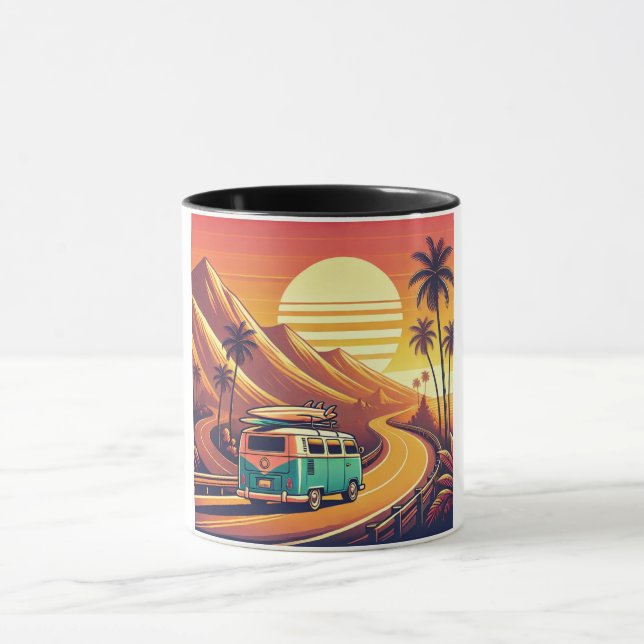 Caneca Vintage Road Trip Adventure Van (Centro)