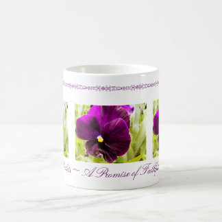 Caneca violeta da flor