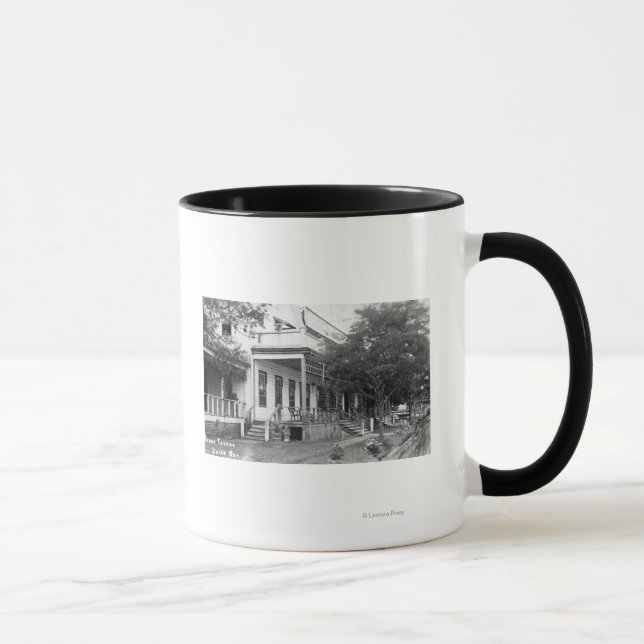 Caneca Visão Exterior de Twana Tavern (Direita)