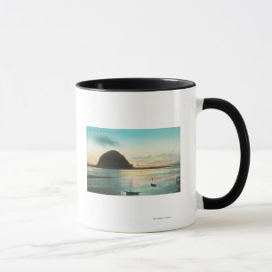 Caneca Vista aérea da rocha do dia seguinte e da baía
