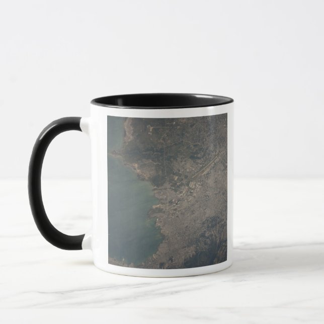 Caneca Vista aérea da zona Port-au-Prince do Haiti (Esquerda)