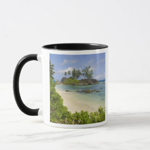 Caneca Vista costeira na Ilha de Mahe