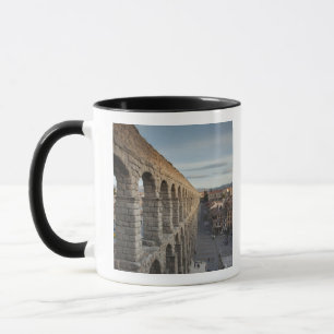 Caneca Vista da cidade sobre Plaza Azoguejo & El Acueduct