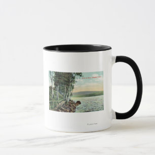 Caneca Vista da costa do lago