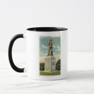 Caneca Vista da estátua minúscula do homem