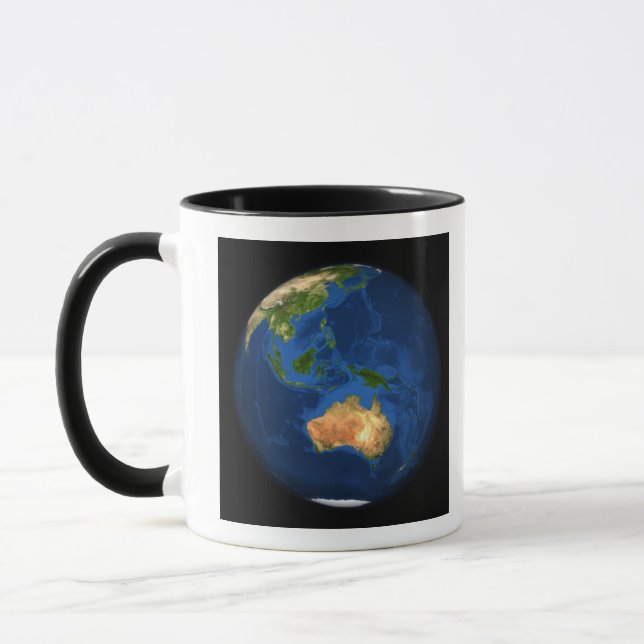 Caneca Vista da Terra do cheio mostrando a Indonésia, Oce (Esquerda)