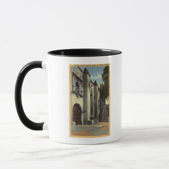 Caneca Vista das portas e escada da missão (Esquerda)